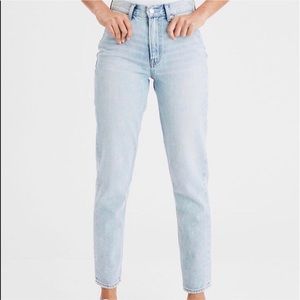 American Eagle Mom Jeans High Waisted